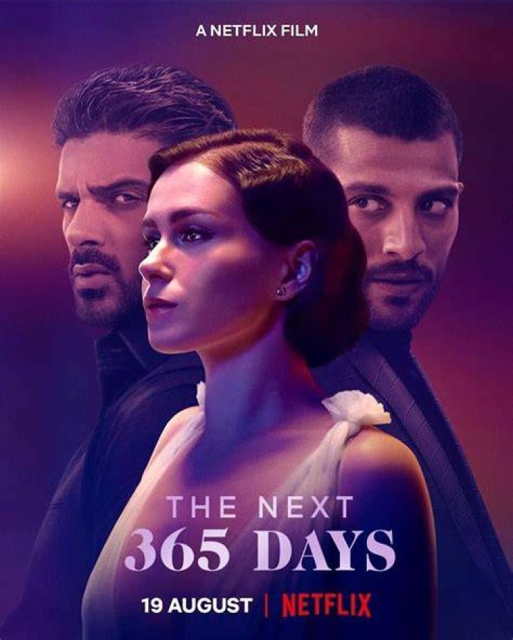 365 Days Co-Stars Simone Susinna And Anna-Maria Sieklucka Seems Quite Close- Are They Dating?
