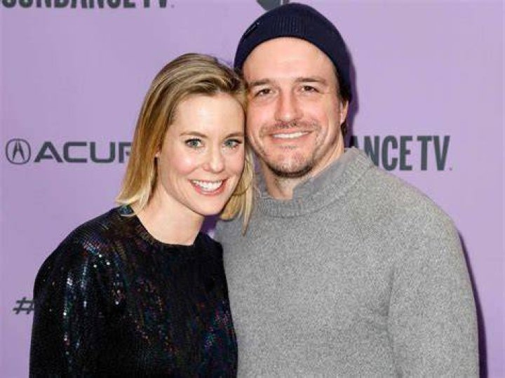 Ashley Williams: Husband, net worth, tattoos, smoking & body measurements