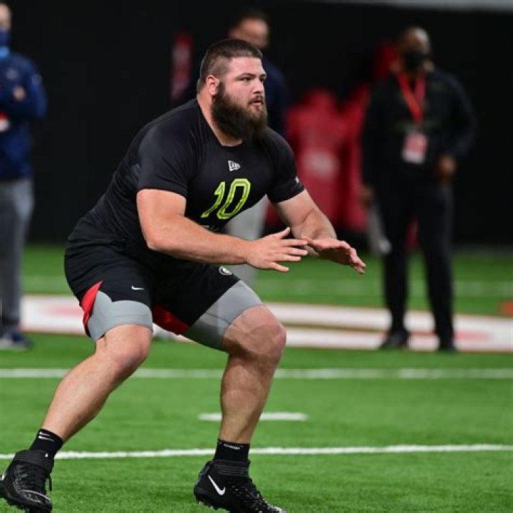 Ben Cleveland Age, Number, Height, Weight, Contract, Salary, PFF