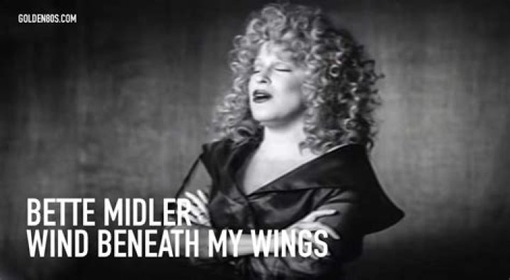 Bette Midler Bio, Age, Married, Height, Daughter, Movies, The Rose, Wind Beneath My Wings and Songs.