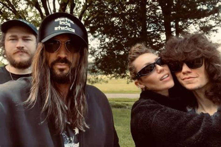 Braison Cyrus Wife, Baby, Age, Height, Instagram, Siblings, Wiki, Band