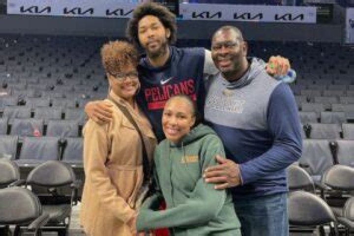 Brandon Ingram Age, Parents: 10 Facts On Funny Boy Actor