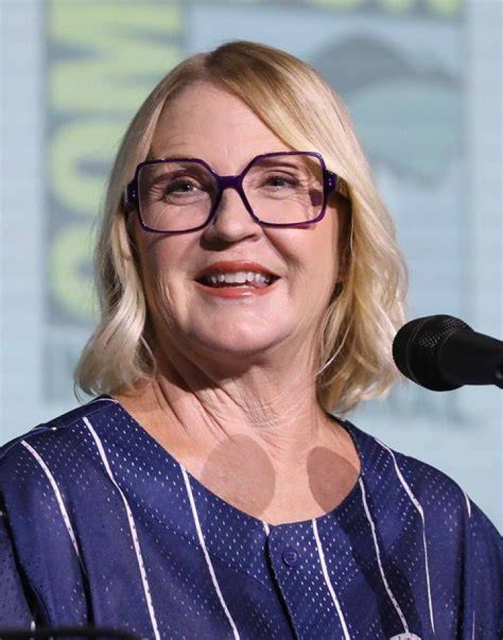 Carolyn Lawrence Bio, Wiki, Age, Family, Husband, Movies, TV Shows and Net Worth