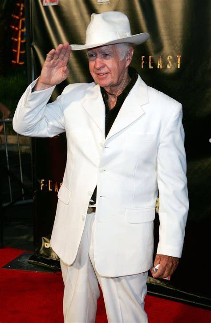 clu gulager Height, Weight, Net Worth, Age, Birthday, Wikipedia, Who, Nationality, Biography
