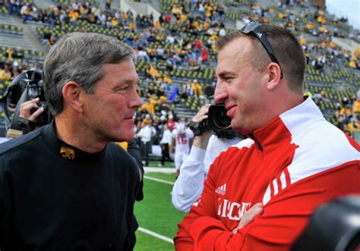 Coach Bret Bielema Age, Wikipedia, Biography, Children, Salary, Net Worth, Parents.