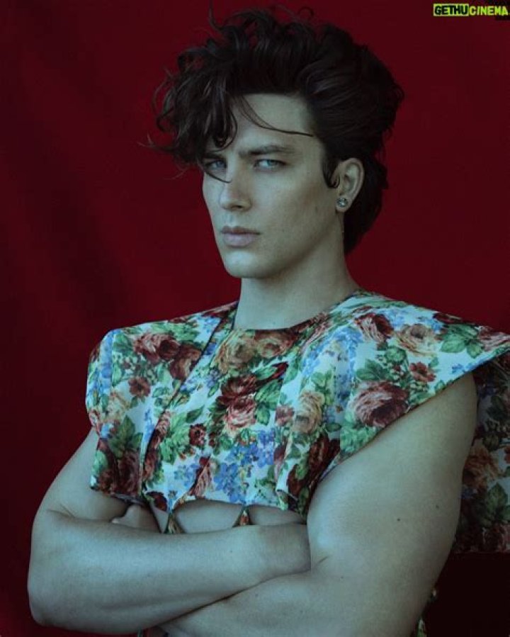 Cody Fern Wiki, Biography, Age, Life, Ethnicity, Religion, Boyfriend, Sexuality, Height, Weight, Body Stats, Net Worth