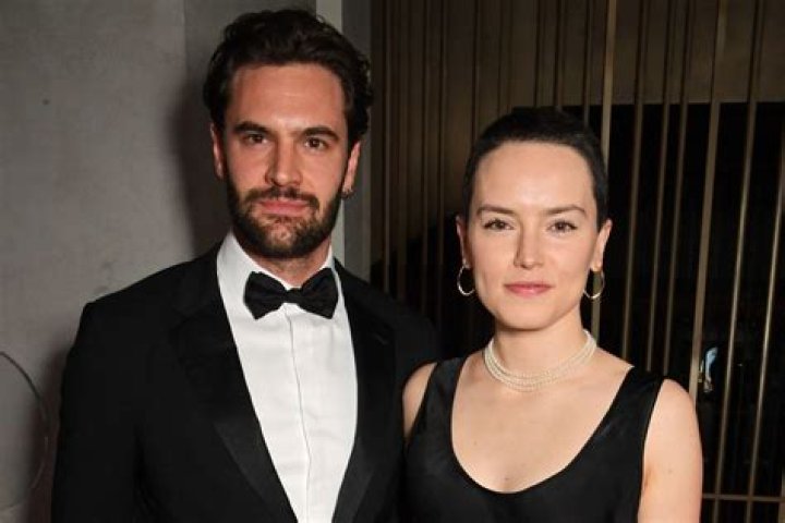 Daisy Ridley: dating, net worth, tattoos, smoking & body measurements