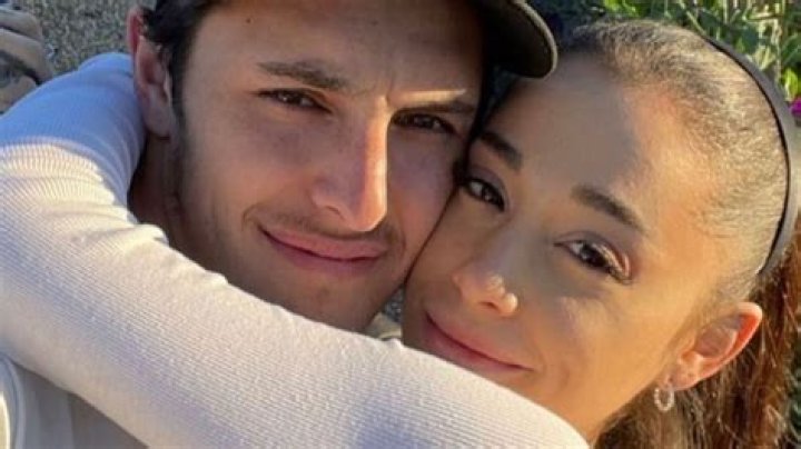 Dalton Gomez (Ariana Grande Husband) Wiki, Bio, Age, Height, Weight, Wife, Career, Net Worth, Facts