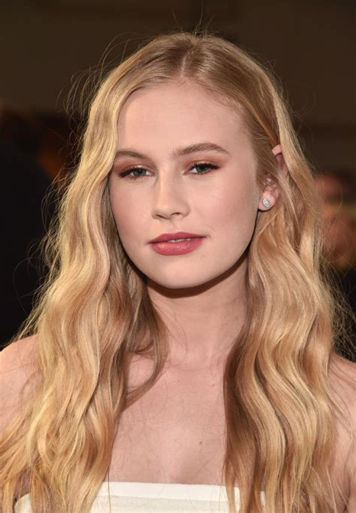 Danika Yarosh Biography, Age, Height, Family, Boyfriend, Net Worth