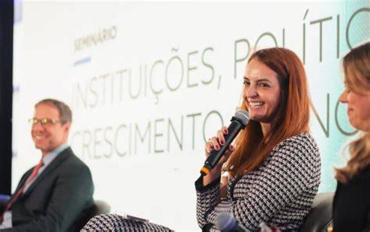 Débora Cristiane de Oliveira’s biography, net worth, fact, career, awards and life story