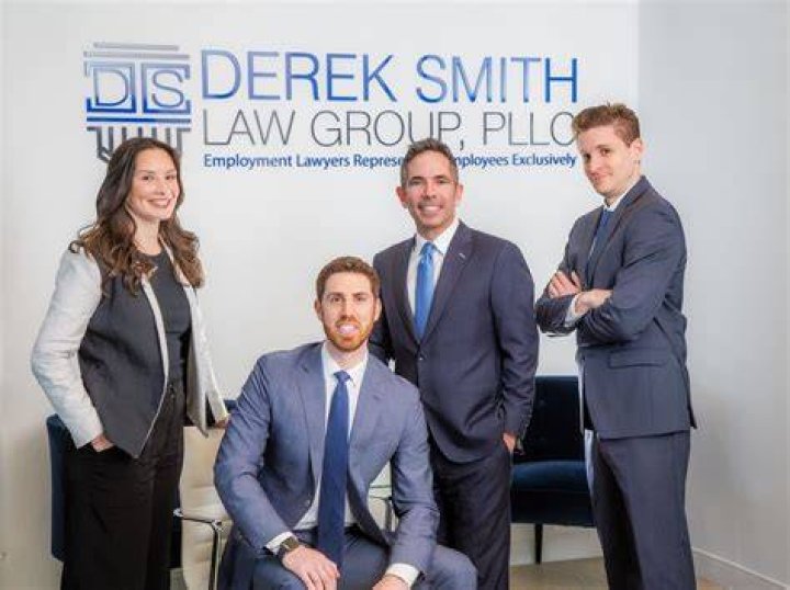 Derek Smith Net Worth, Income, Salary, Earnings, Biography