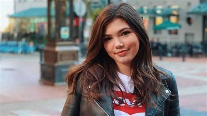 Details About Alisha Newton: Her Boyfriend, Net Worth, Parents