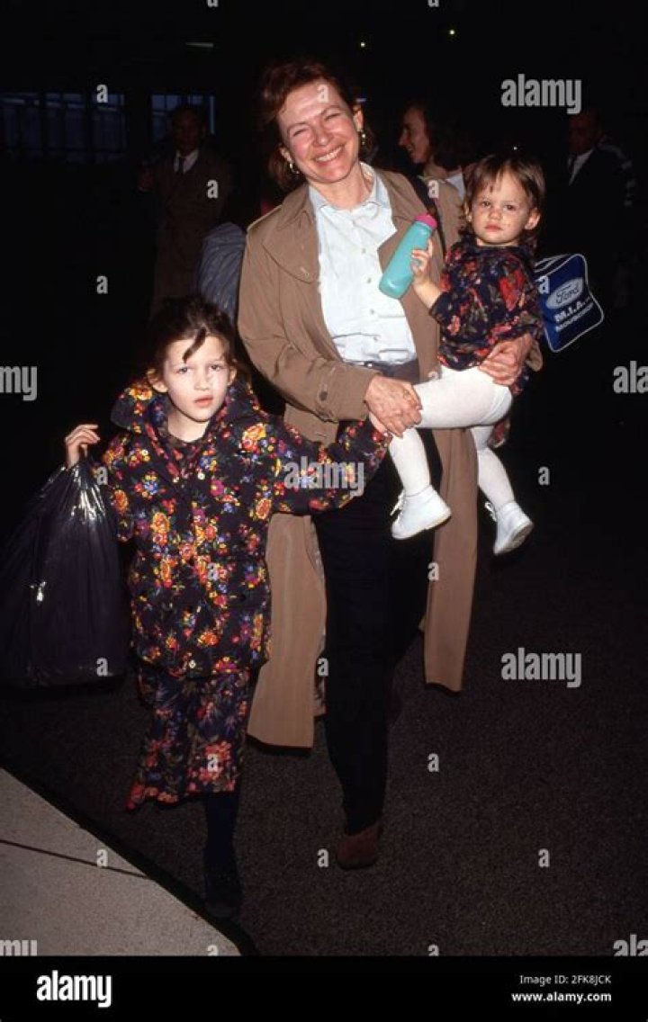 Dianne Wiest Children: Meet Lily Wiest, Emily Wiest