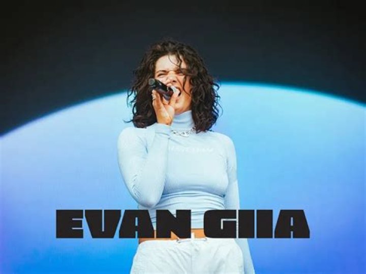 EVAN GIIA: Know Everything About Her