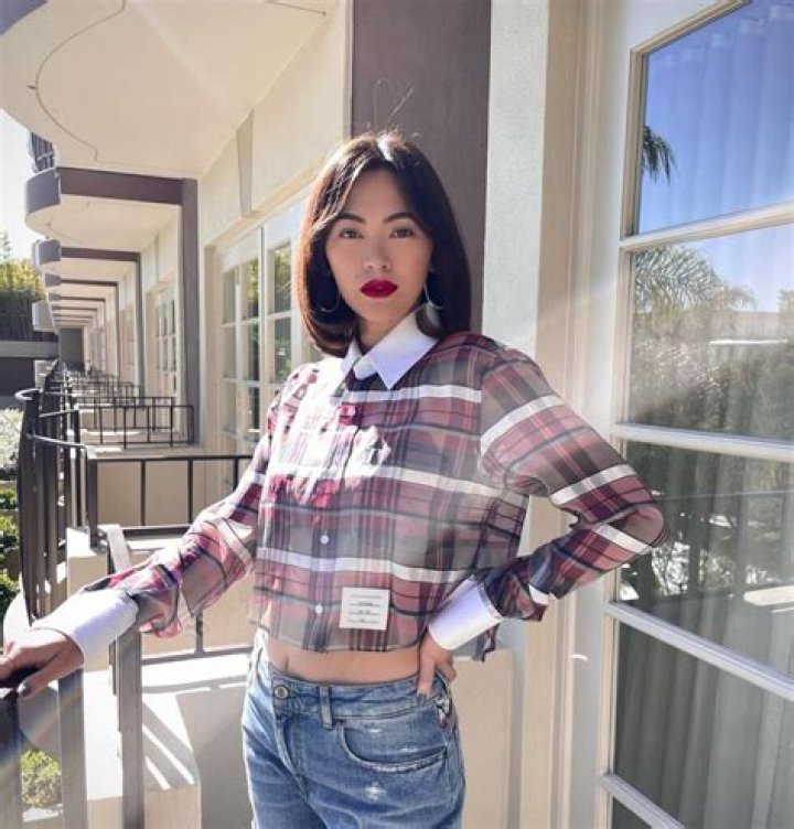 Fans Assume Jessica Henwick Is Lesbian In Real Life, Meet Her Boyfriend Or Partner