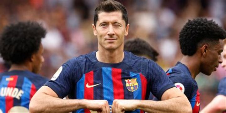 Fans Believe Robert Lewandowski Is Jewish, His Religion and Christian Origin
