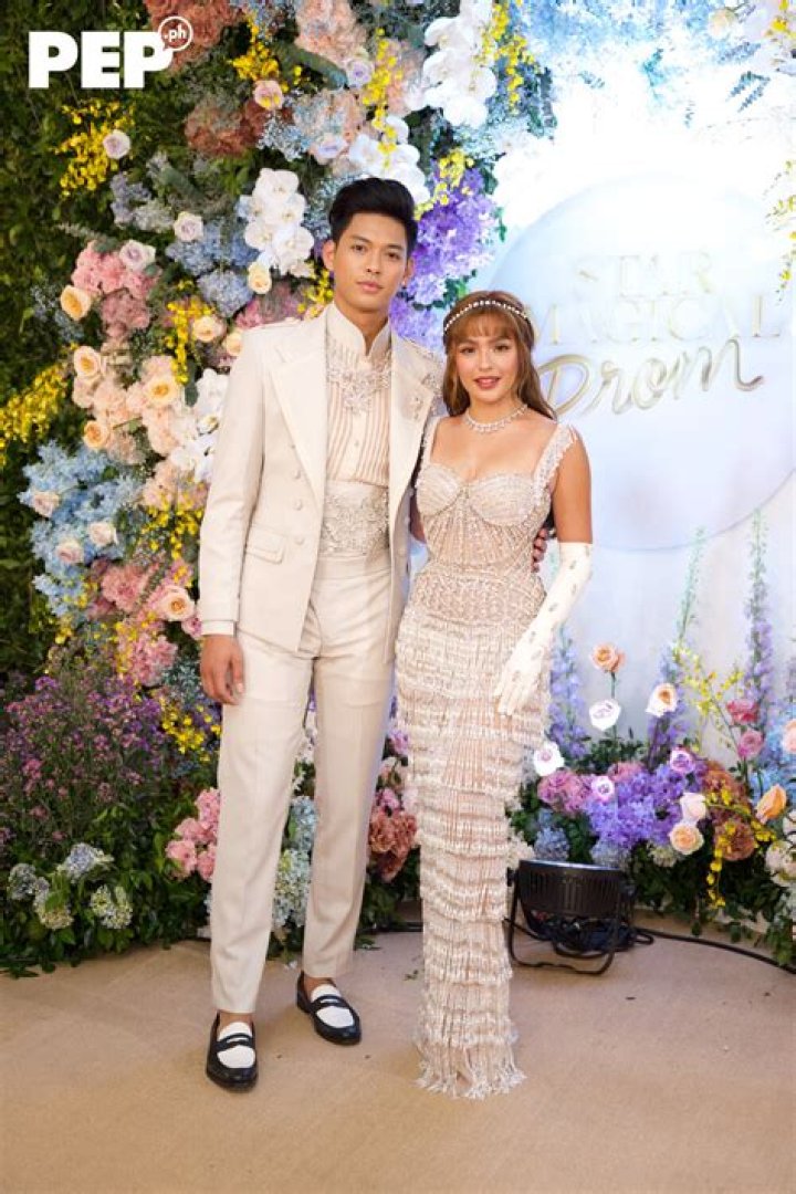 Filipina Actress Andrea Brillantes And Her New Boyfriend Ricci Rivero Have Been Official About Dating