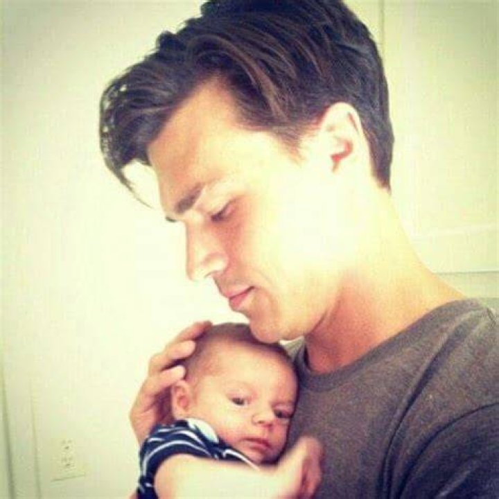 Finn Wittrock Children: Does Finn Wittrock have a baby?