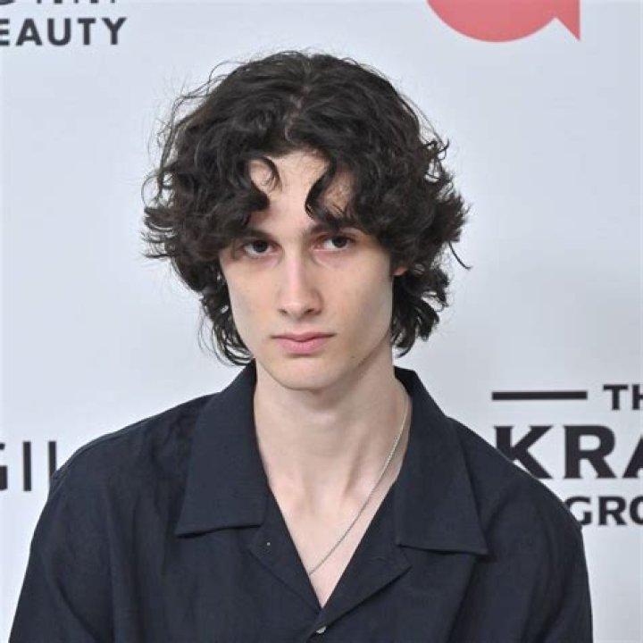 Finn Wolfhard Height, Weight, Net Worth, Age, Birthday, Wikipedia, Who, Nationality, Biography