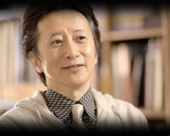 Hirohiko Araki Bio, Wiki, Age, Family, Wife, Career, Awards and Net Worth
