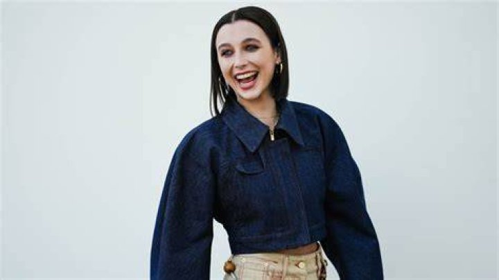 How much does Emma Chamberlain make off her podcast?