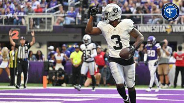 How Old Is Zamir White? Explore The Net Worth Of Running Back From Georgia Bulldogs