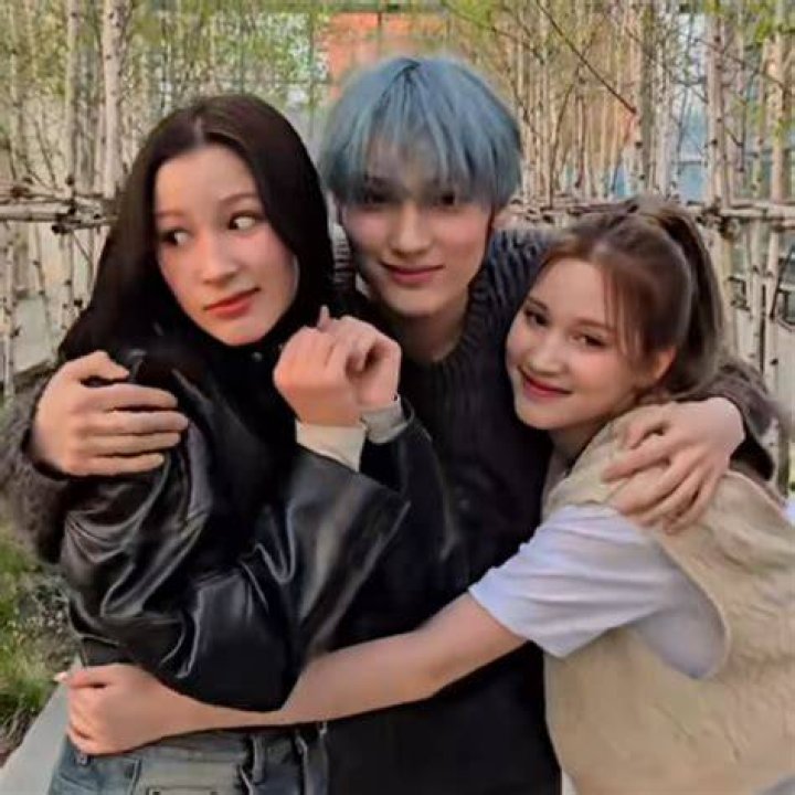 Huening Kai (TXT) Family, Age, Girlfriend, Dating, Height, Dating, Wiki, Bio
