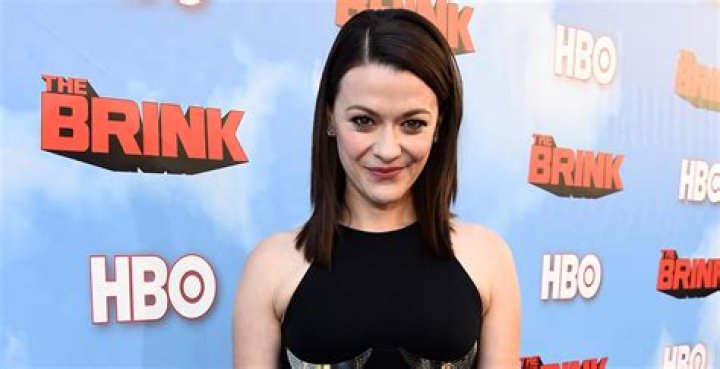 Is Maribeth Monroe Pregnant? Everything About The Cast Of Bob Hearts Abishola