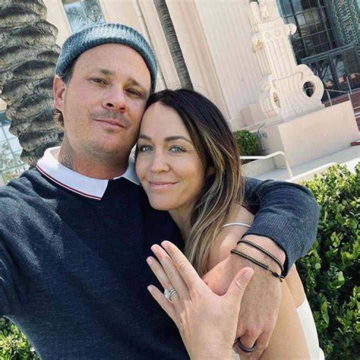Jennifer DeLonge Biography, Age, Husband and Designs