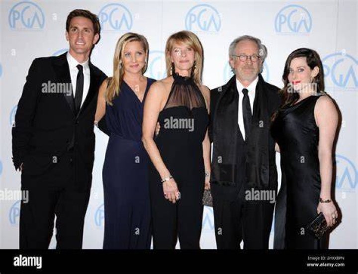 Jessica Capshaw Bio, Wiki, Age, Height, Husband, Parents, Siblings, Movies and Net Worth