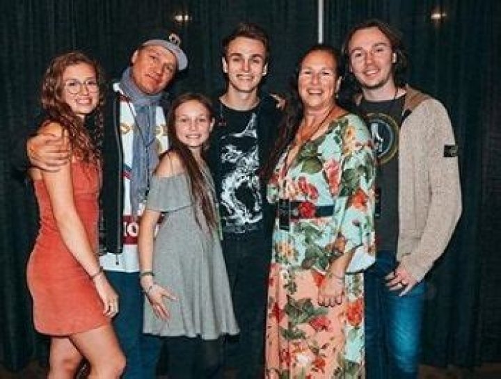Jonah Marais – Height, Girlfriend & Family Members