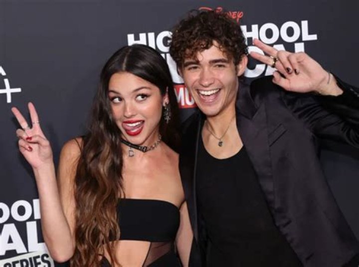 Joshua Bassett Age, Wiki, Net worth, Biography, Height, Boyfriend Girlfriend