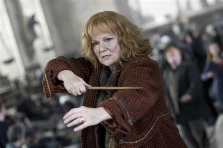 Julie Walters Bio, Age, Height, Young, Dame, Husband, Net Worth, Harry Potter, Mamma Mia! and Movies