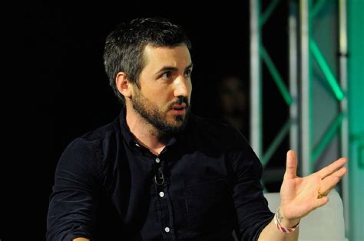 Kevin Rose: Wife, net worth, tattoos, smoking & body facts