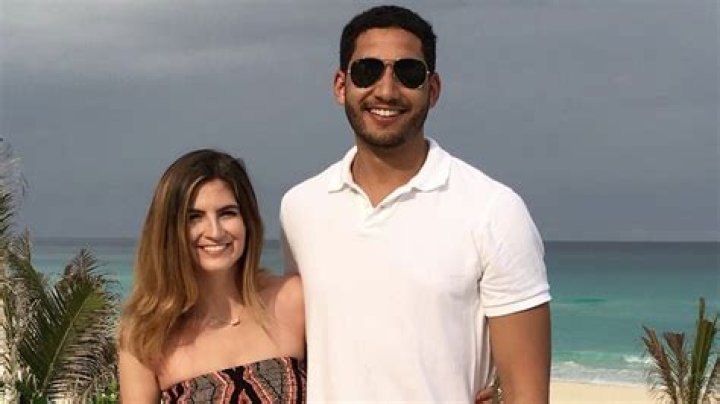 Kris Collins Bio, Wiki, Age, Height, Family, Boyfriend, Children, Tik Tok, and Net Worth.