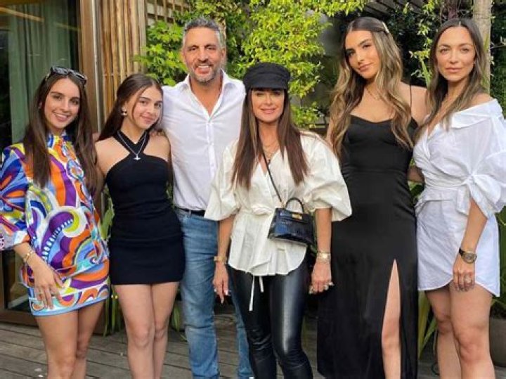 Kyle Richards Wiki, Age, Husband, Height, Facts, Parents, Children, Net Worth, Show, Salary & Bio