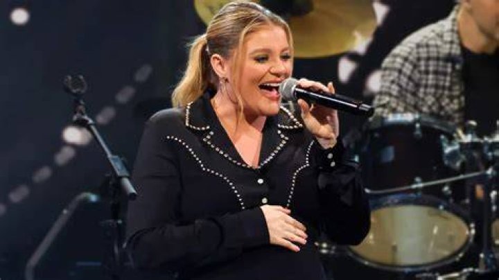 Lauren Alaina’s Net Worth, Age, Height, Weight, Boyfriend, Dating, Kids, Bio-Wiki