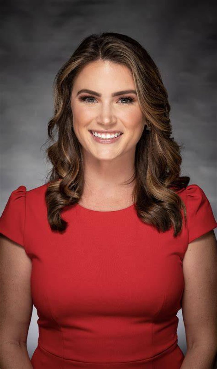 Leigh Waldman WOWT: Bio, Wiki, Age, Husband, Victoria TX, Newscenter 25, Salary and Net Worth