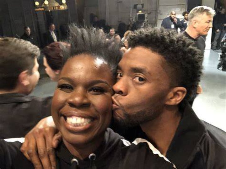 Leslie Jones: Boyfriend, net worth, tattoos, smoking & body measurements