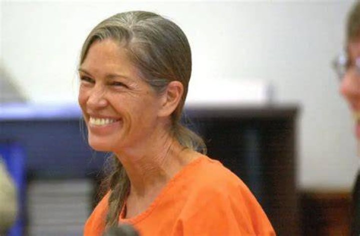 Leslie Louise Van Houten Net Worth, Income, Salary, Earnings, Biography