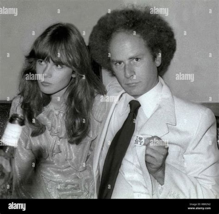 Linda Marie Grossman: Meet Art Garfunkel First Wife