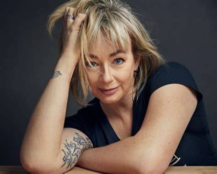 Lucy DeCoutere Net Worth, Income, Salary, Earnings, Biography