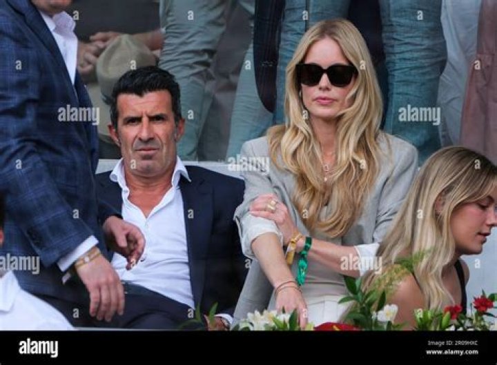 Luís Figo: Wife, net worth, tattoos, smoking & body facts