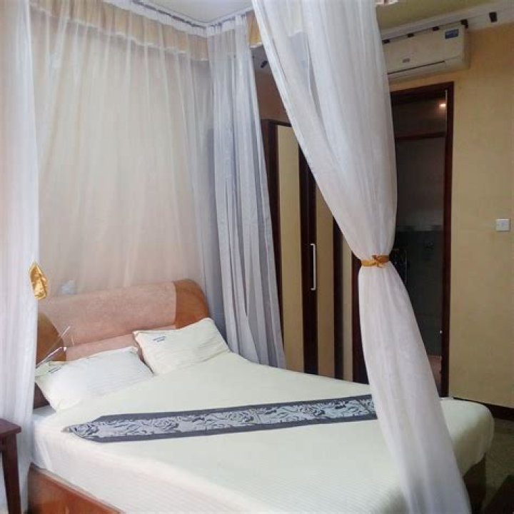 Makutano Hotel, Kampala, Uganda