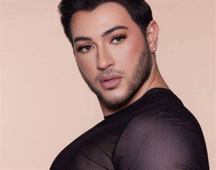 Manny Mua Brother Nick Gutierrez Is A Fitness Model