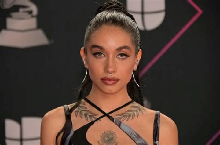 María Becerra Height, Weight, Net Worth, Age, Birthday, Wikipedia, Who, Nationality, Biography