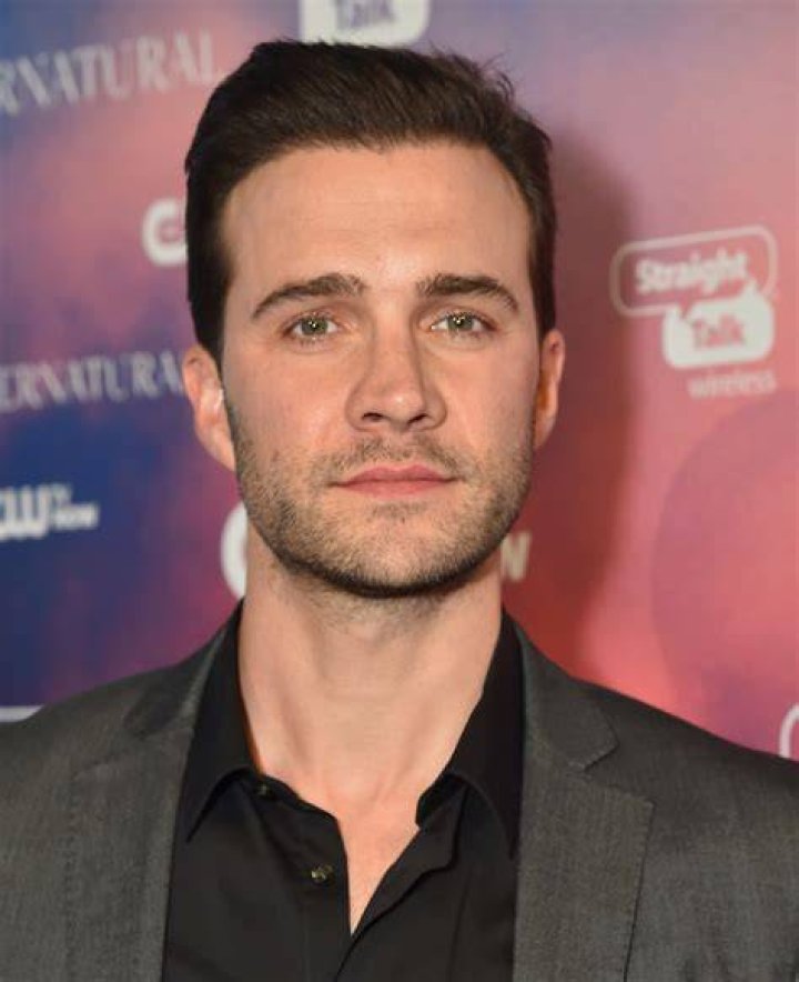 Mark McKinney Height, Weight, Net Worth, Age, Birthday, Wikipedia, Who, Instagram, Biography