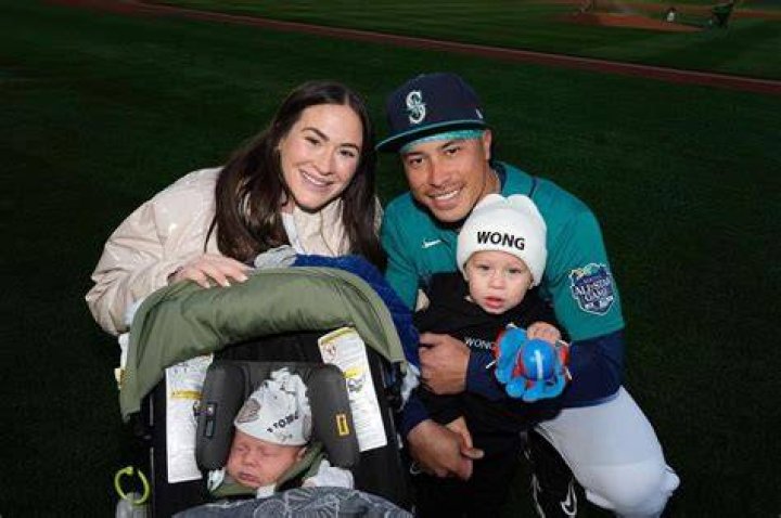 Meet Kolten Wong’s Baby Boy Kash Kaha
