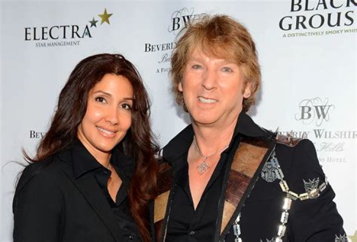 Michael Blakey: Wife, net worth, tattoos, smoking & body facts
