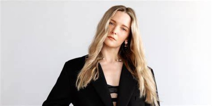 Morfydd Clark Biography: Age, Height, Net Worth, Boyfriend, Movies, Husband, TV Shows, Instagram